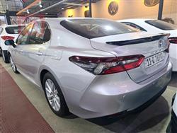 تۆیۆتا کامری